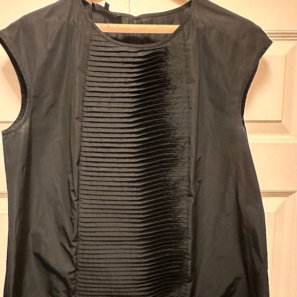 Lafayette 148 sleeveless black silk tuxedo shirt, size 14 - Picture 1 of 3